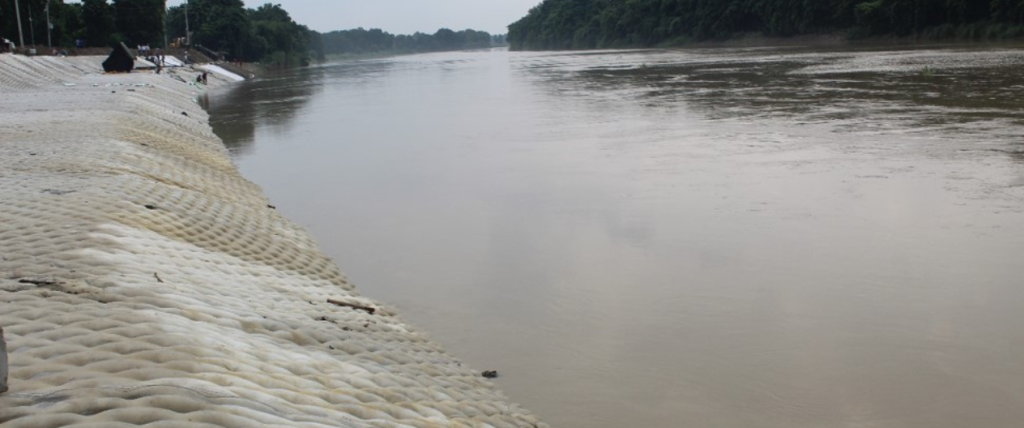 Riverbank Erosion Control & Scour Protection Using Articulated Concrete Block Mattress – Uttarpradesh